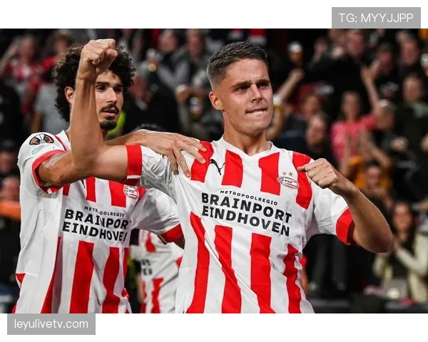 通讯：一个点球决定的命运——埃因霍温队长费尔曼赛后泪洒球场